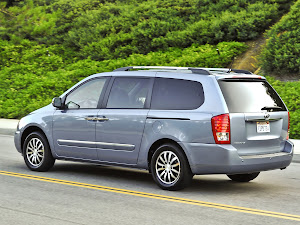 Kia Sedona 2011 (4)