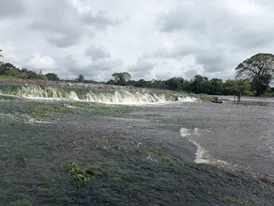 " Tap a watra falls Sipaliwini Suriname"