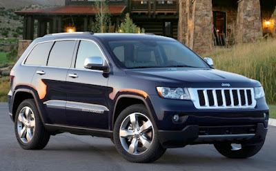 2011 Jeep Grand Cherokee side view