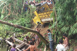 কালিহাতিতে সড়ক দূর্ঘটনায় নিহত ৪, আহত ২৬