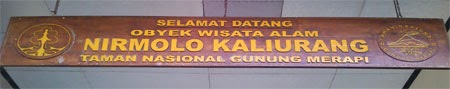 Papan selamat datang di obyek wisata nirmolo kaliurang