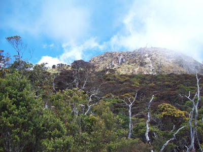 Gunung bawakaraeng,cerita mistis di balik keindahannya!