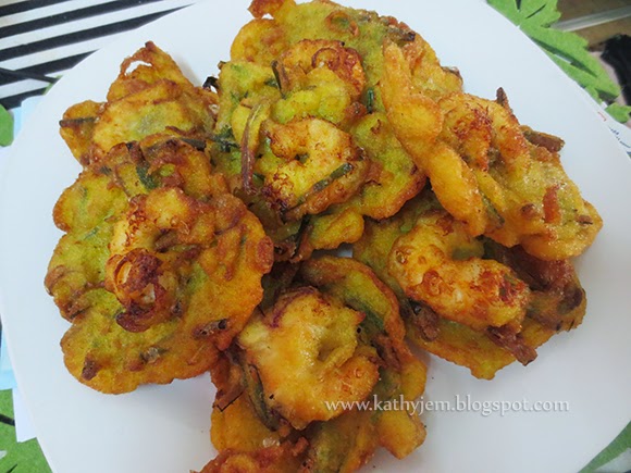 Resepi Cucur Ikan Bilis Goreng - Surasmi R