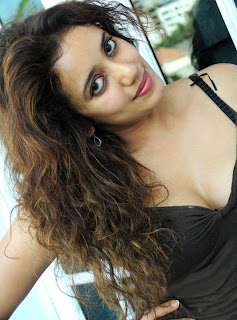 Sri Lankan Black Fashion  Photo Shoot Of Sexy Mode Apsera Deeshani Sriwickrama 