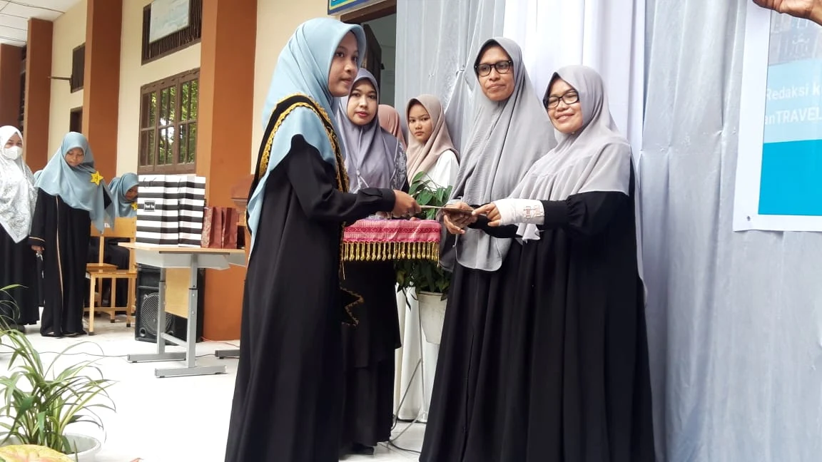 Perdana, SMAN 1 Kuala Wisuda 17 Siswa Program Tahfidz