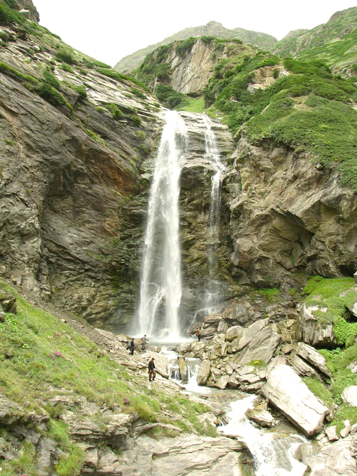 dheela waterfall Chor/Chorr valley Allai. Allai valley waterfall. Travel Allai valley Battagram. hidden waterfal Allai valley. highest waterfall Allai valley