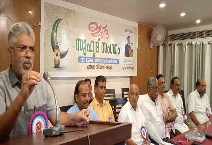 Justice Kemal Pasha says all religions should oppose Uniform Civil Code, Kannur, News, Justice Kemal Pasha,  Kerala News, Uniform Civil Code, Religions, Inauguration, Eid Conference