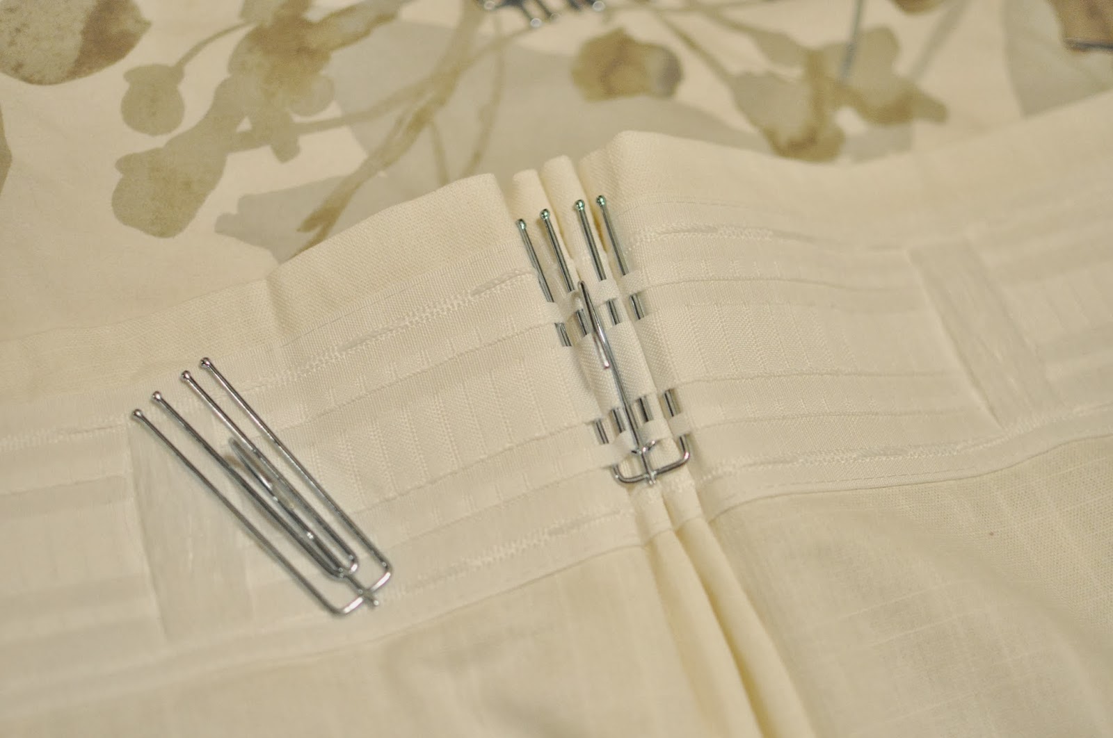 Not So Newlywed McGees: DIY Custom French Pleat Curtains