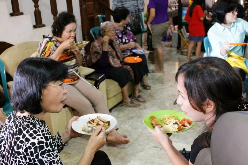 Today's News: Kebaktian Rumah Tangga - Kel.Sontani Purnama