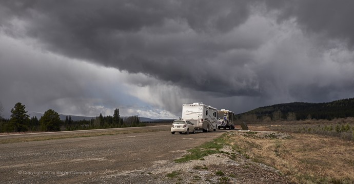on_the_way_to_muncho_lake_10