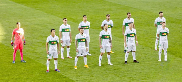 ELCHE C. F. Temporada 2020-21. Edgar Badía, Lucas Boyé, Diego González, Josema, Gonzalo Verdú, Antonio Barragán. Pere MIlla, Josan, Tete Morente, Iván Marcone, Raúl Guti. LEVANTE U. D. 1 🆚 ELCHE C. F. 1 Sábado 21/11/2020, 14:00 horas. Campeonato de Liga de 1ª División, jornada 10. Valencia, estadio Ciutat de València, sin público. GOLES: ⚽1-0: 11’, Gonzalo Melero. ⚽1-1: 64’, Tete Morente.