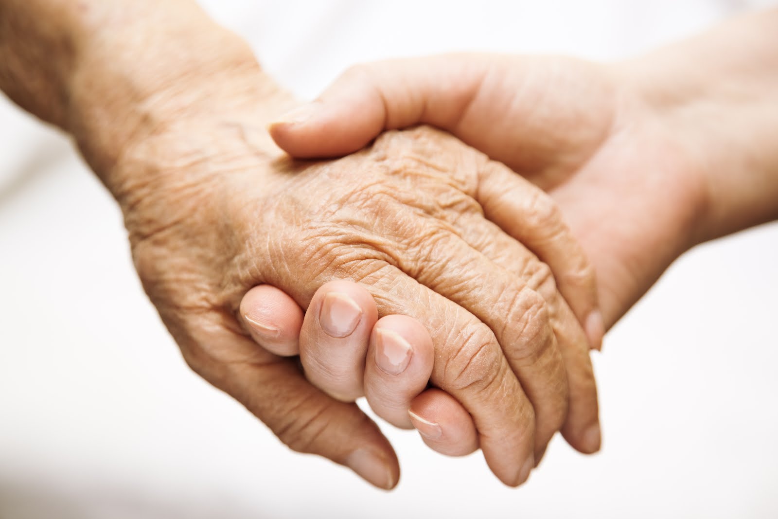 4 Tips for People Caring for Aging Parents  
