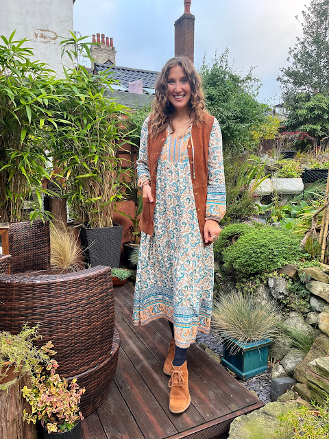 Wearing: eBay clarks artisan shoes, Vinted dress and vintage waistcoat