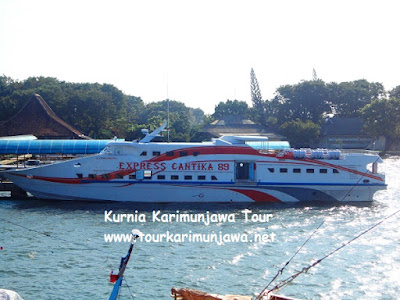 Foto kapal express bahari jepara karimunjawa