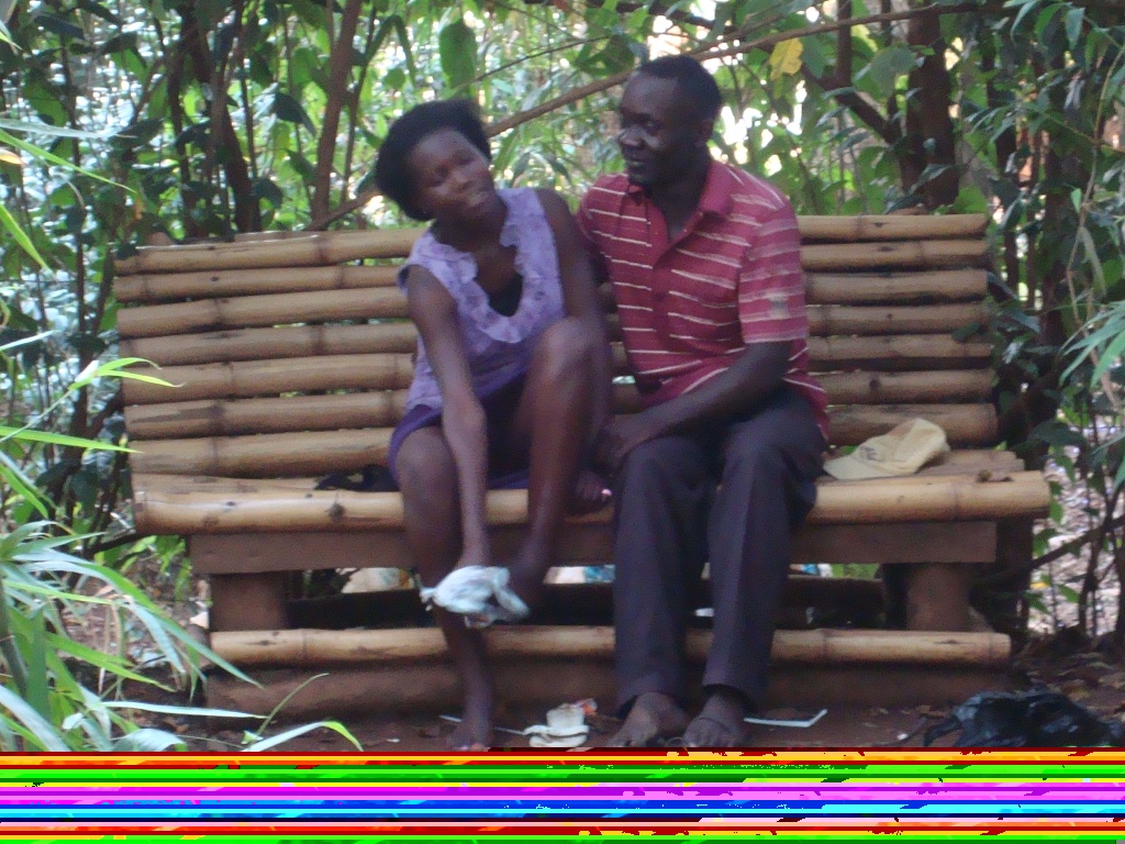 SEX ON THE 'BENCH' AT MULIRO GARDENS (KAKAMEGA) Kenyan NGOMAZ