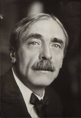 Paul Valéry photographié par Henri Manuel, vers 1925