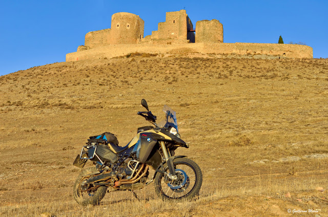 BMW F800GS Adventure. Trail Forever: Castillos y Olivos