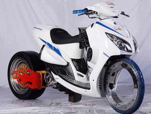 Modifikasi Motor Suzuki skydrive 125 cc Juara