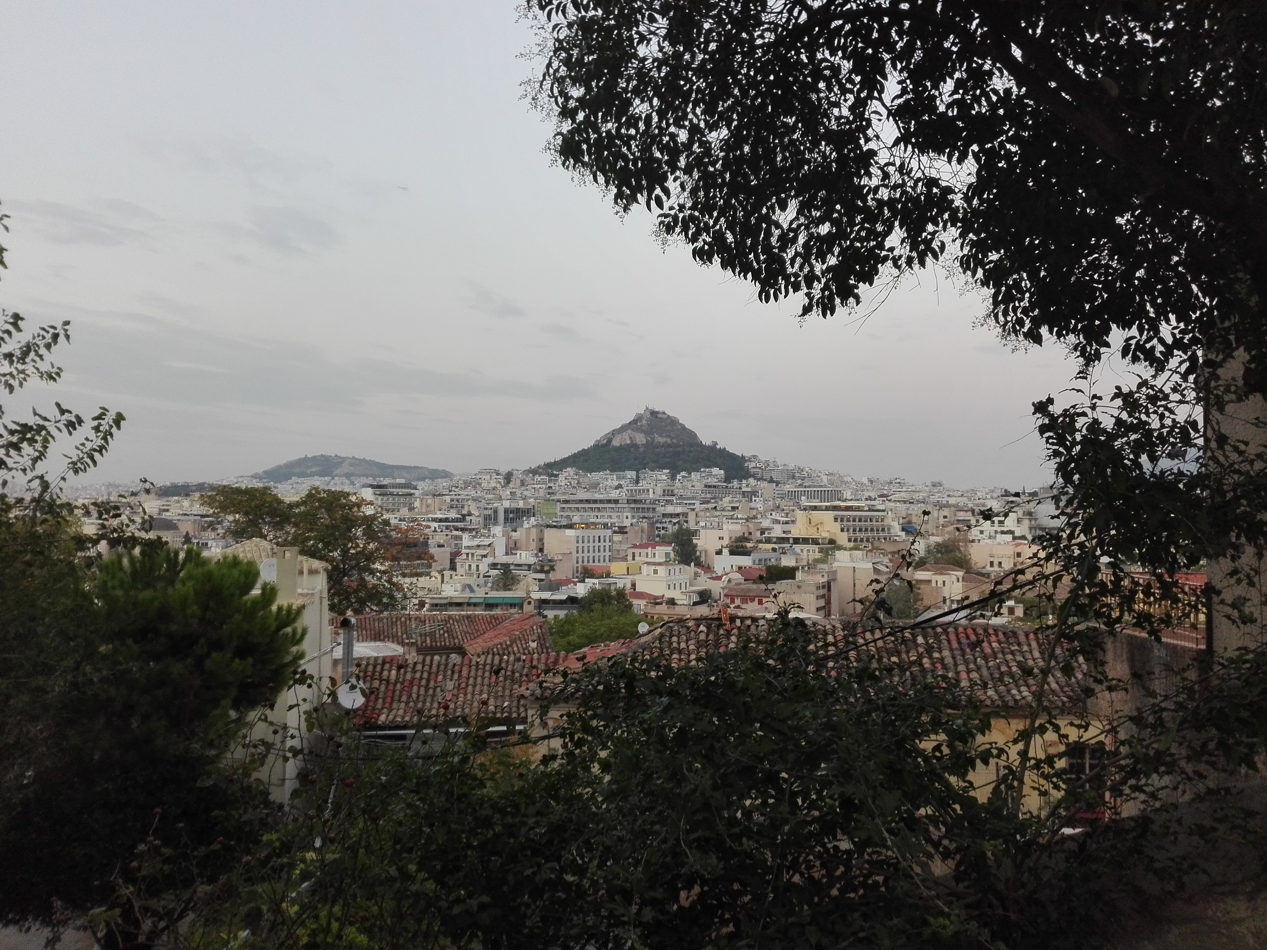 Vistas desde el barrio de Anafiotika (Atenas) (Grecia) (@mibaulviajero)