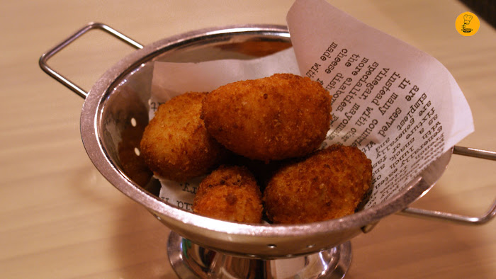 Croquetas de jamón y gambas (5€ tapa) Treze bar y restaurante Madrid