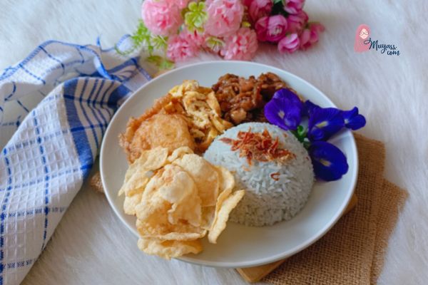 Resep Nasi Uduk Bunga Telang