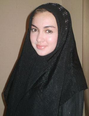 Rianti Cartwright Jilbab