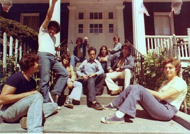 Cool Pics of Young Men in Bell-Bottoms From the 1970s ~ Vintage