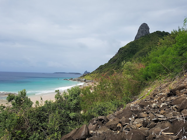 Morro do Pico visto do Boldró - Fernando de Noronha