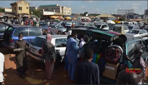 Passengers Besiege Abuja Park As FG Lifts Interstate Travel Ban