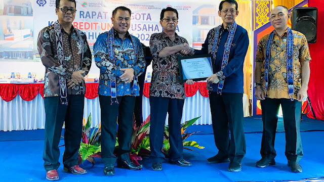 Bupati Sekadau Resmi Membuka RAT Koperasi CU Usaha Kita Tahun Buku 2023