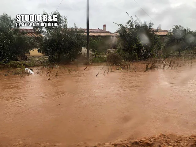 Αργολίδα: Ξεχείλισε ποτάμι στο Σκαφιδάκι - Απεγκλωβισμός οικογένειας στη Φρέγκαινα 