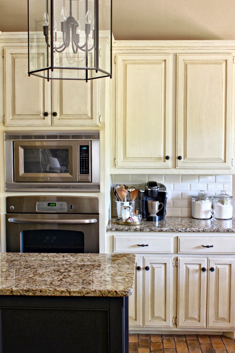  SUBWAY  TILE  KITCHEN  BACKSPLASH  Dimples and Tangles