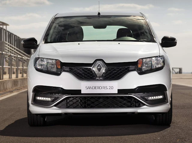 novo Renault Sandero R.S. 2.0 2016