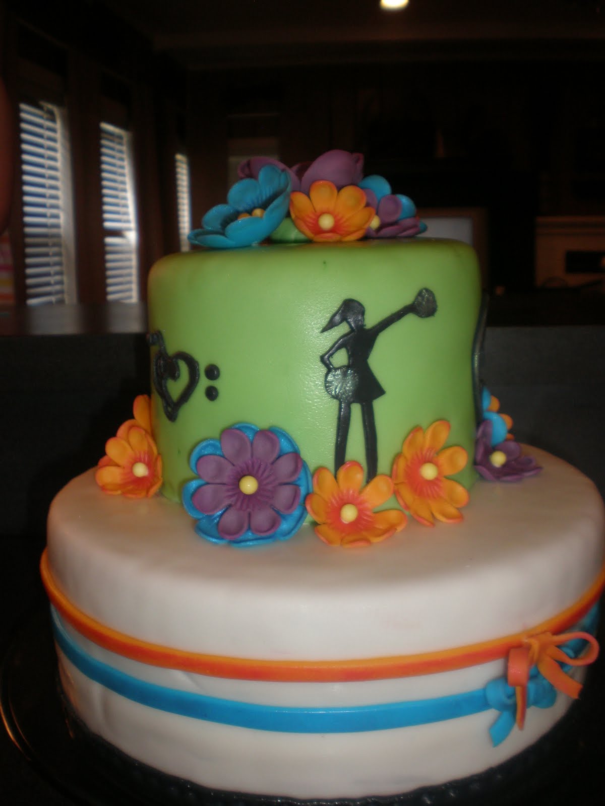 25 Amazing Birthday Cakes for Teen Girls