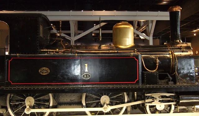 イギリスから輸入した蒸気機関車1号側面
