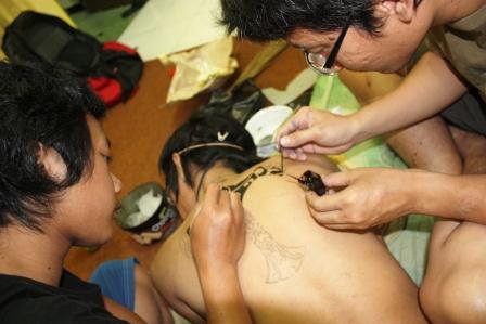 Membuat Tattoo temporer sendiri Making Your Own Temporary Tattoo