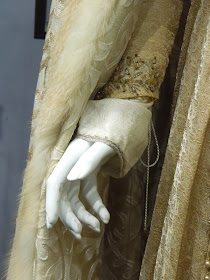Robin Hood Isabella costume sleeve detail