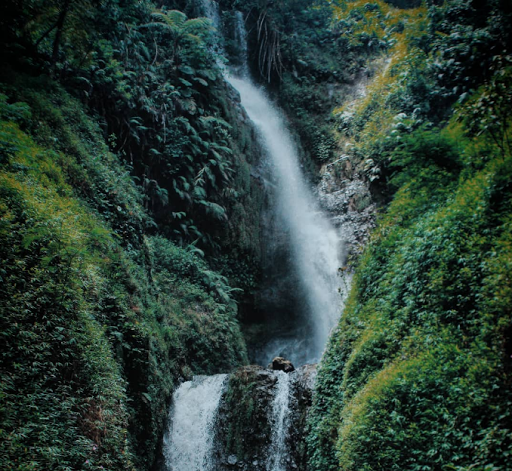 CURUG TAPAK KUDA DESA SADAWANGI