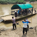 Warga Cabangbungin Temukan Mayat Pria Tanpa Identitas Mengapung Di Sungai Citarum.  