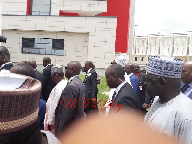 President Buhari Arrives New EFCC Office (Photos)