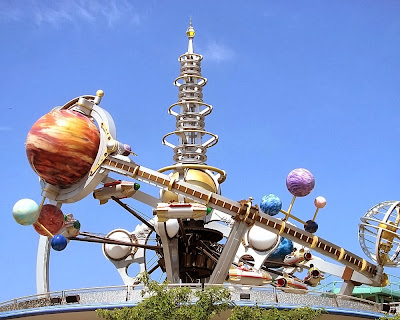 Astro Orbiter no Magic Kingdom da Disney