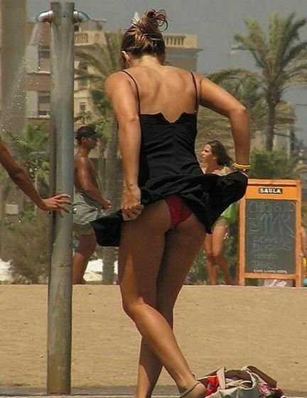 wind-vs-miniskirts2 (2)
