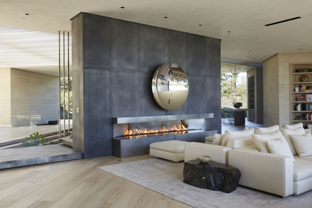 Los Angeles Hillside Villa Retreat With Daring Modern Architecture