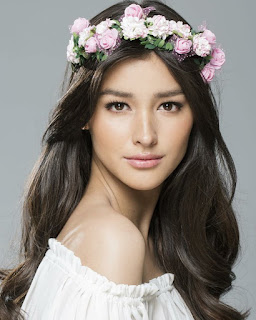 The 100 Most Beautiful And Most Handsome Faces Of 2017, The 100 Most Beautiful Faces Of 2017 The Most Beautiful Faces Of 2017, Liza Soberano, Pelakon Filipina, Forevermore, Dolce Amore, Just The Way You Are Film, Enrique Gil, LizQueen, Juara, Pemenang, Top 1, Winner Of The Most Beautiful Faces Of 2017,