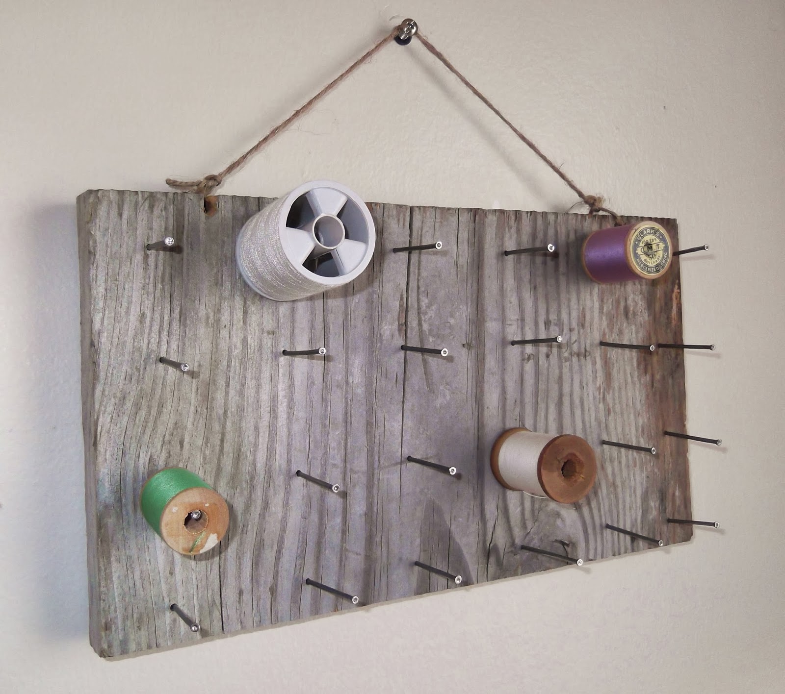 Thrifty 31 Blog: DIY Rustic Thread Rack