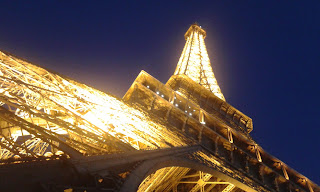 Fransa Paris Eyfel Kulesi Gece