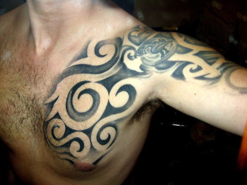 maori shoulder tattoos