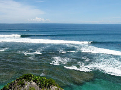 Berwisata menuju pulau bali sangat menyenangkan dan pulau bali atau juga di sebut pulau de Tempat Wisata di Pulau Bali yang Indah, Populer, Menarik