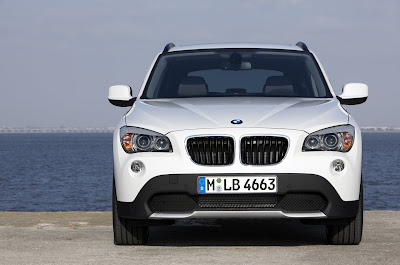 2011 BMW X1 Front View