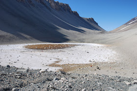 (Antarctica) - Don Juan Pond (Antarctica) - Don Juan Pond